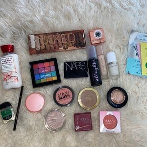 Makeup & Skincare Bundle